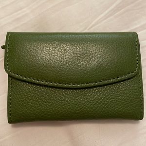 Talbots Green Wallet / Card Case with snap closure